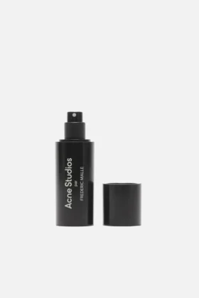 Acne Studios par Frédéric Malle, créé par Suzy Le Helley – Coffret de voyage