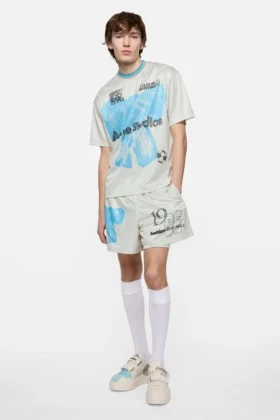 T-shirt graphique style maillot de sport