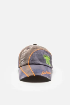 Casquette avec logo brodé