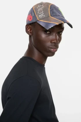Casquette avec logo brodé