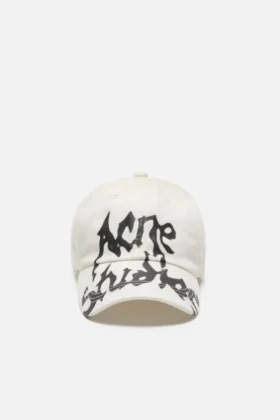 Casquette avec logo gothique