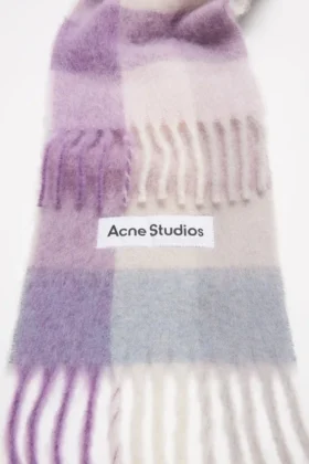 Écharpe à carreaux en mohair