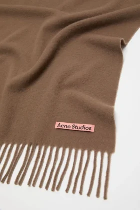 Écharpe en laine à franges – oversize