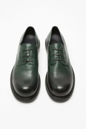 Chaussures en cuir à lacets