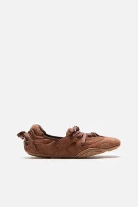 Chaussures à lacets