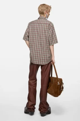 Chemise à carreaux boutonnée