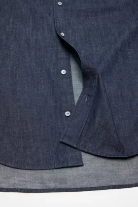 Chemise en denim boutonnée