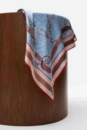 Foulard en soie imprimé