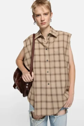 Gilet à carreaux boutonné
