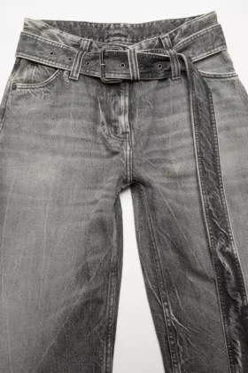 Jean à ceinture – Coupe décontractée