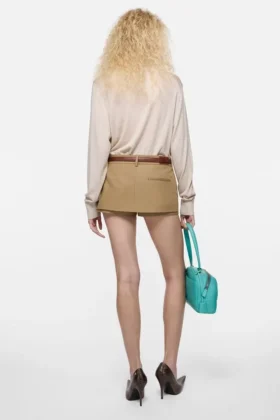 Mini-jupe en satin superposé