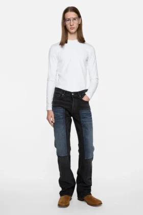 T-shirt à col rond et étiquette en satin - coupe classique