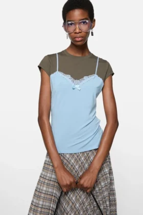 T-shirt en dentelle superposée