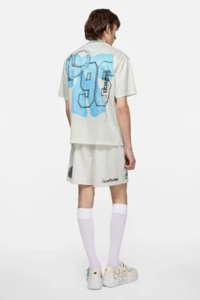 T-shirt graphique style maillot de sport
