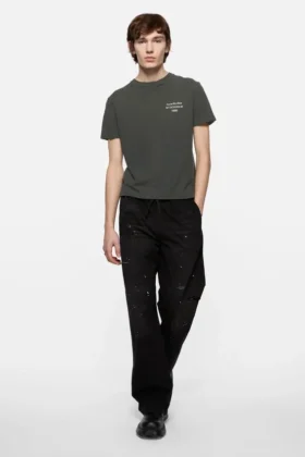T-shirt à logo vaporisé
