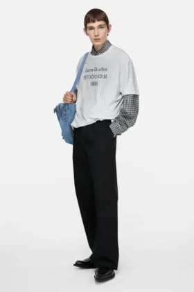 T-shirt à logo vaporisé