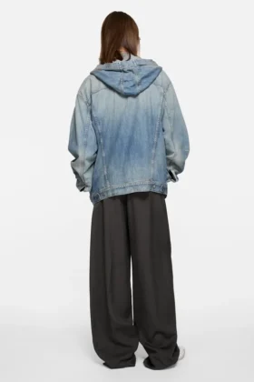 Veste en denim à capuche